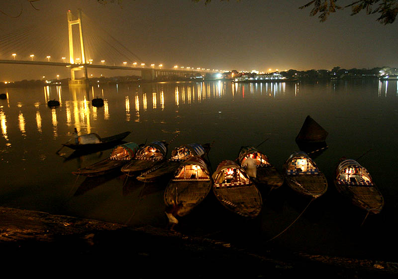 Kolkata at night